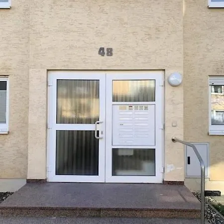 Oase Am Park Mit Terrasse, Zentral Und Ruhig Apartment Vellmar