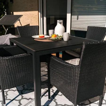 Oase Am Park Mit Terrasse- Zentral Und Ruhig-24-7 Self Check-in, Edeka Und Baecker Nebenan Lejlighed *
