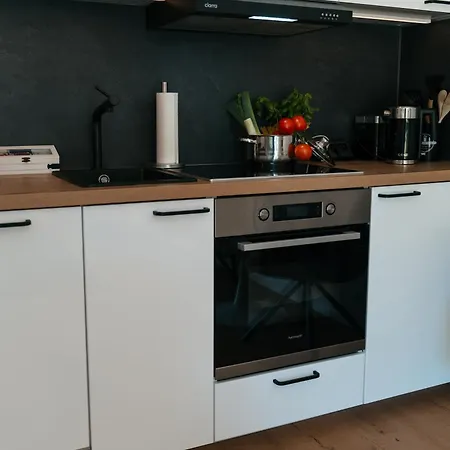 Apartment Oase Am Park Mit Terrasse- Zentral Und Ruhig-24-7 Self Check-in, Parkplatz An Der Strasse Vellmar